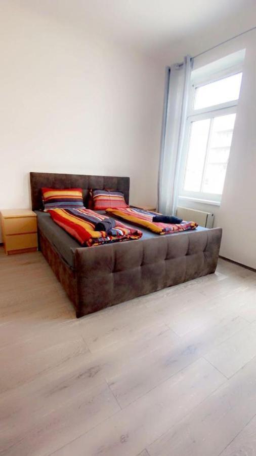 Premier Quad Room Wh Vienna Esterno foto