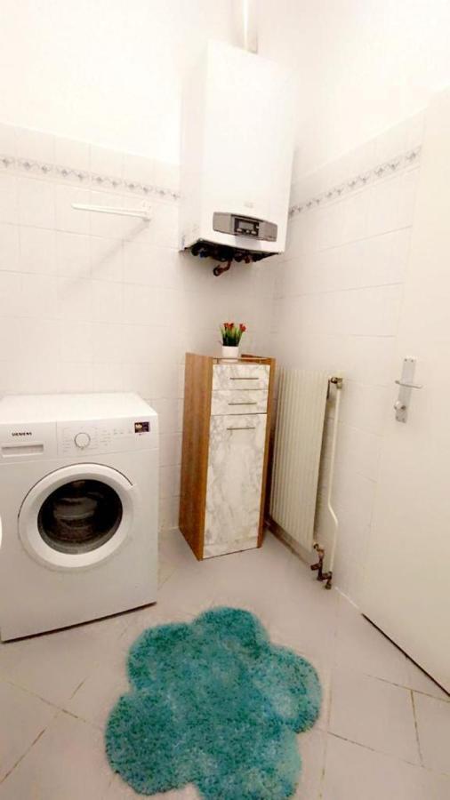 Premier Quad Room Wh Vienna Esterno foto